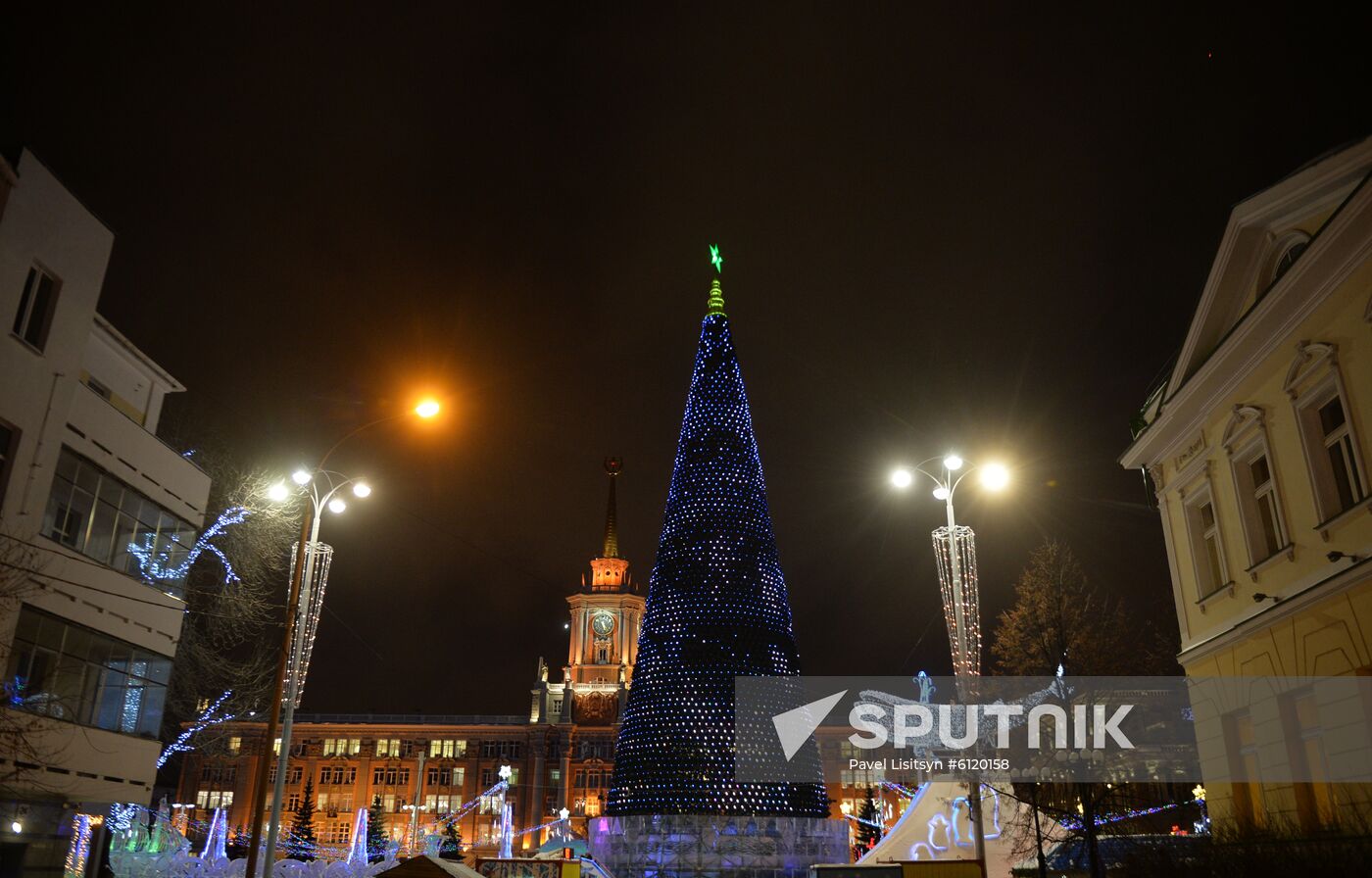 Russia New Year Preparations