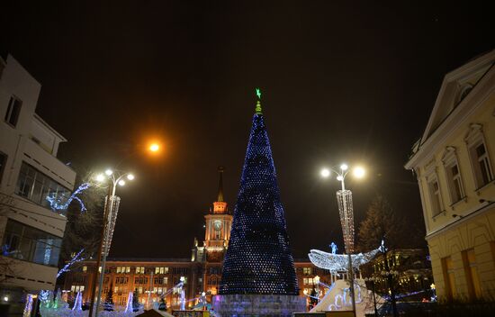 Russia New Year Preparations