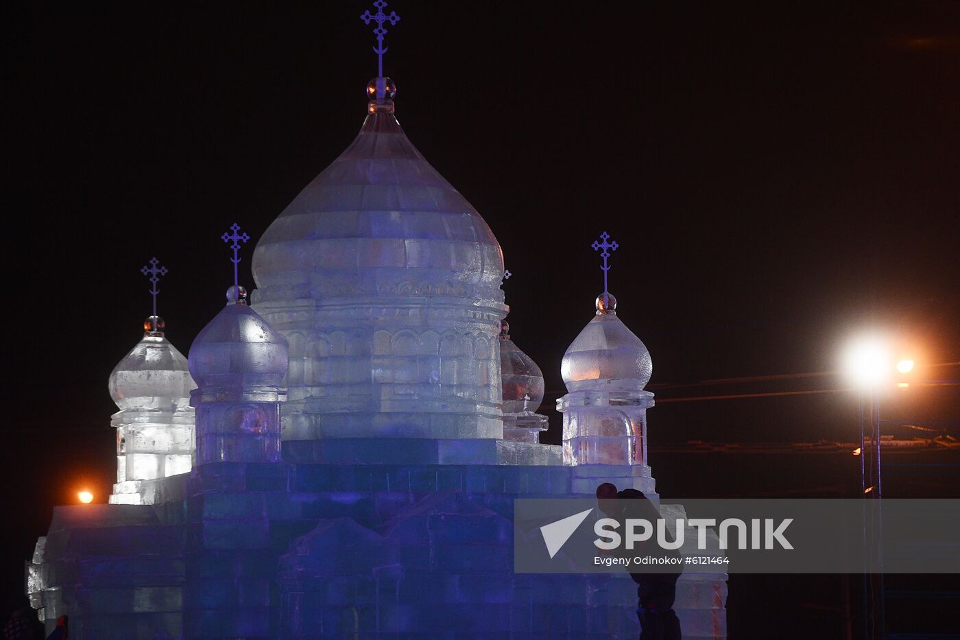 Russia New Year Preparations