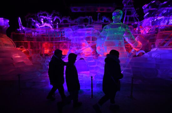 Russia New Year Preparations