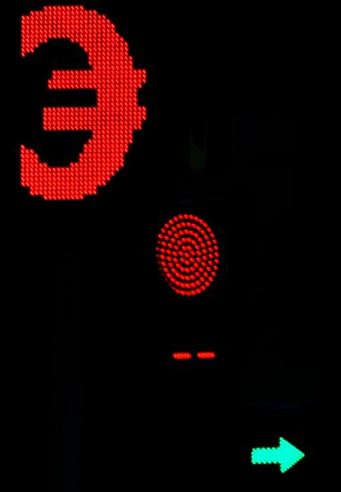 Euro exchange rate drops below 68 rubles for first time since January 2018