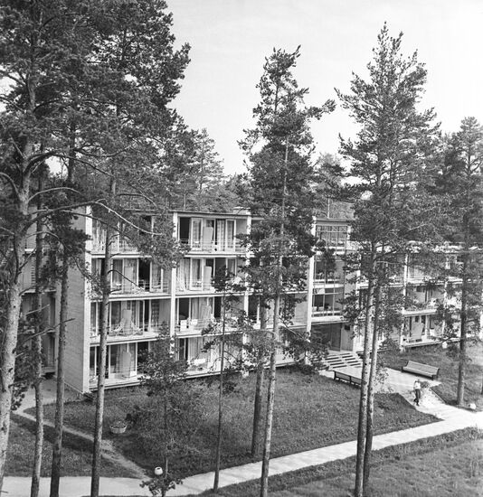 Zelyony Bor holiday hotel near Luga