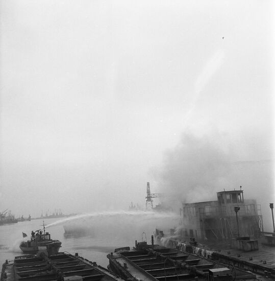 Leningrad merchant seaport