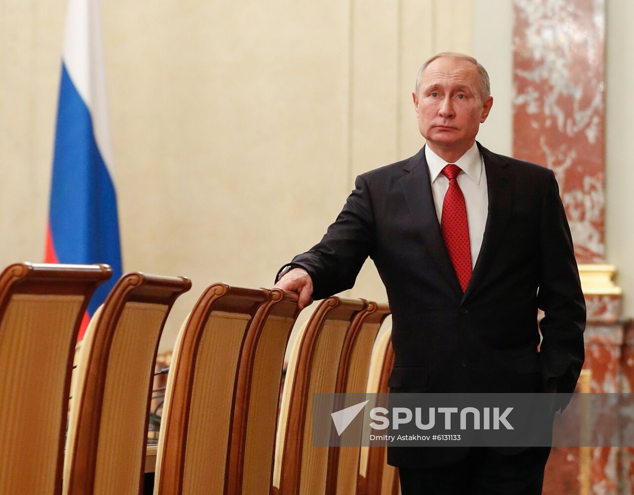 Russia Putin Government Resignation