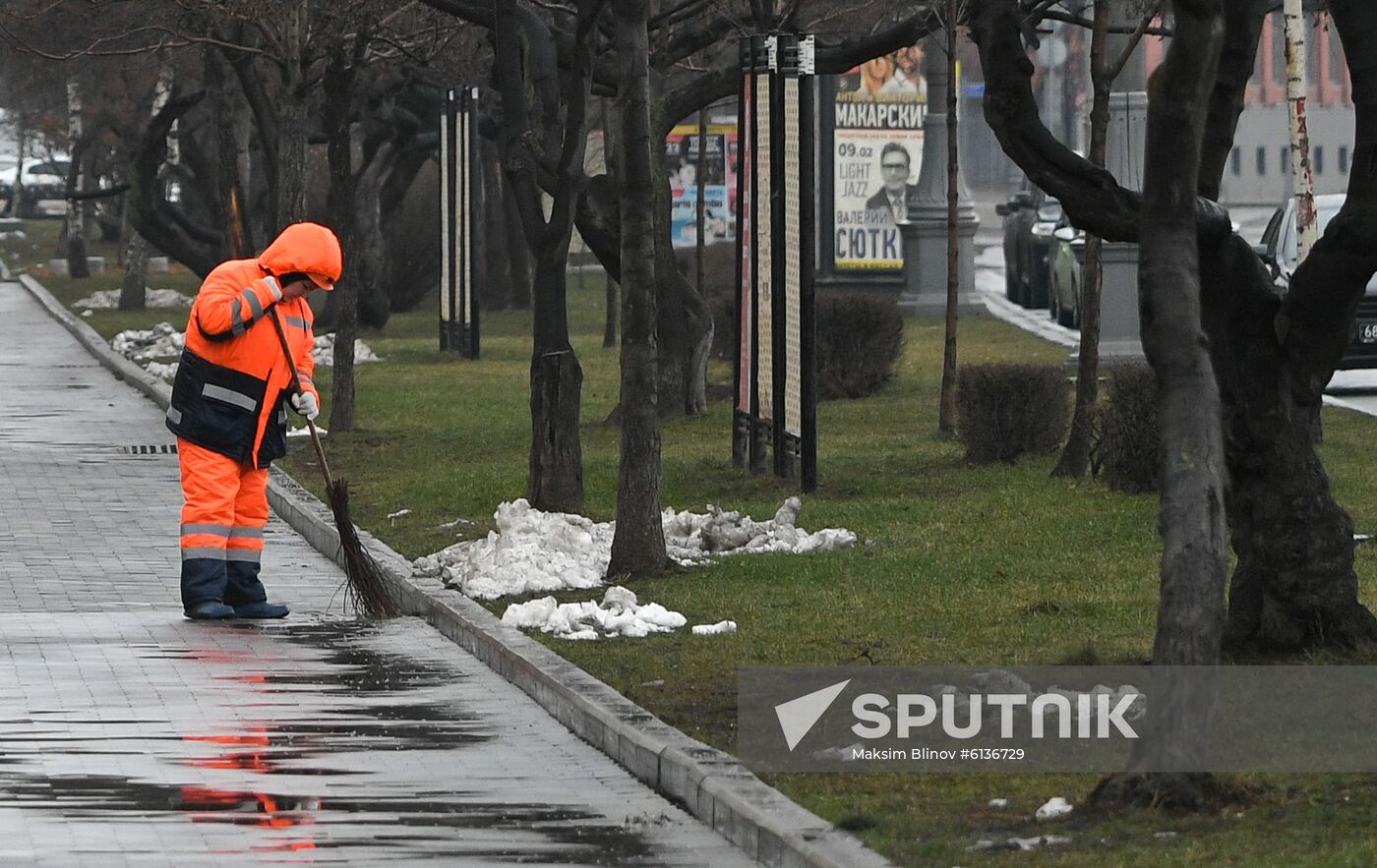 Russia Warm Weather