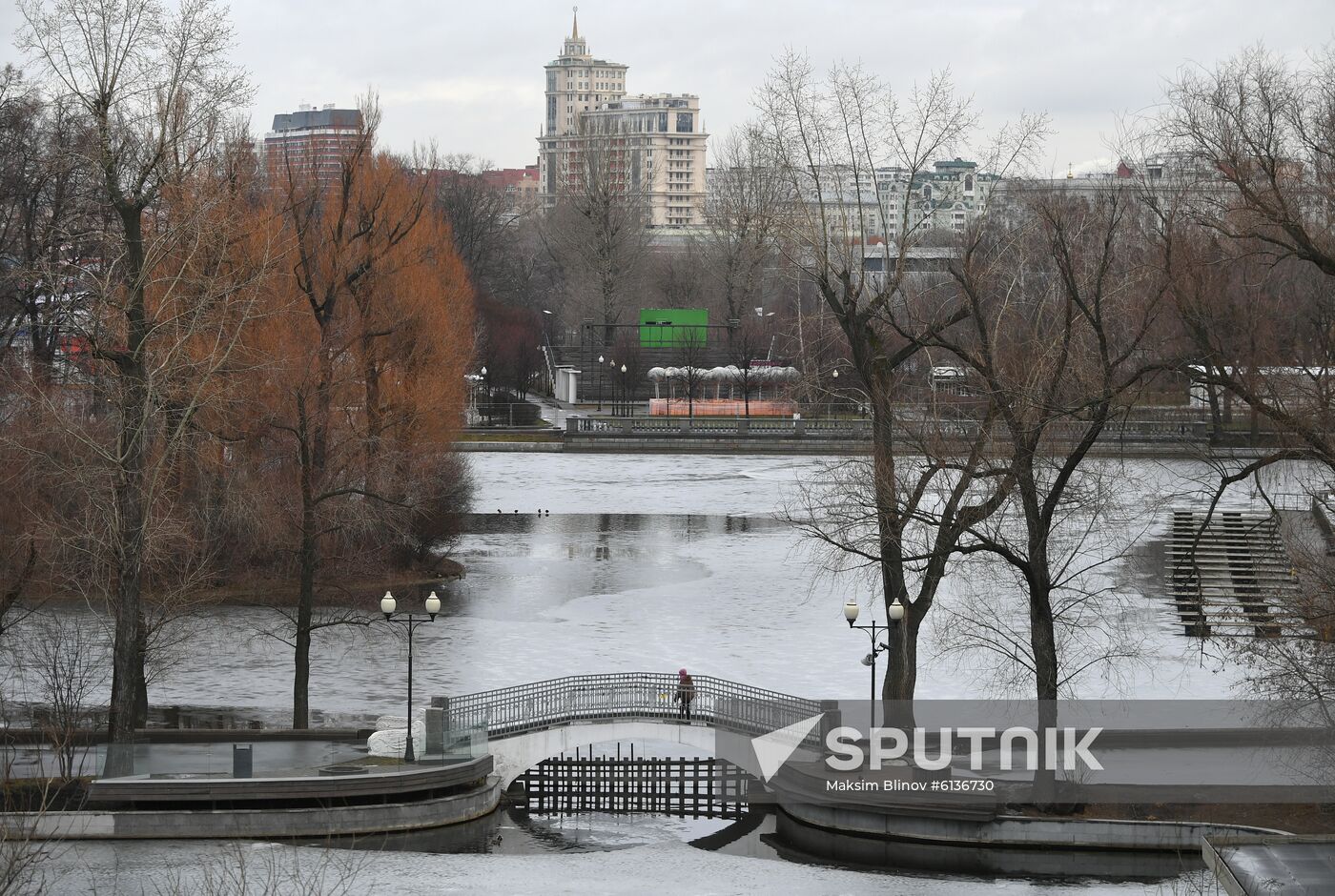 Russia Warm Weather