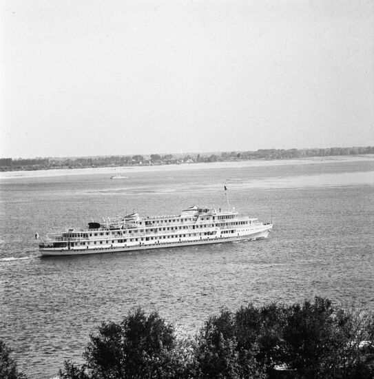 Motor ship Wilhelm Pieck