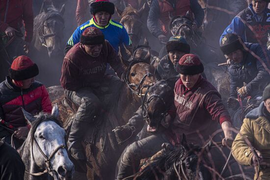 Kyrgyzstan Traditional Horse Game