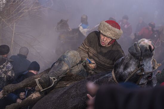 Kyrgyzstan Traditional Horse Game