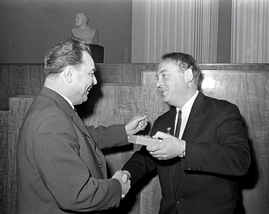Pravda newspaper’s 50th anniversary, award ceremony at the Kremlin