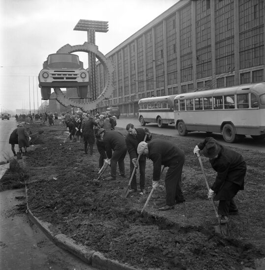 Likhachyov Car Company (Moscow)