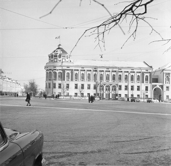 Administrative building on Sovetskaya Square in Kalinin