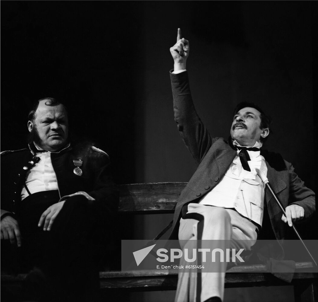 Scene from Balalikin and Co. at Sovremennik Theater