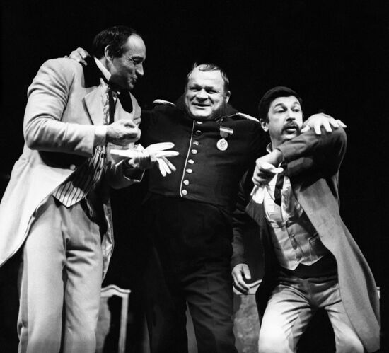 Scene from  Balalaikin and Co. show at Sovremennik Theater