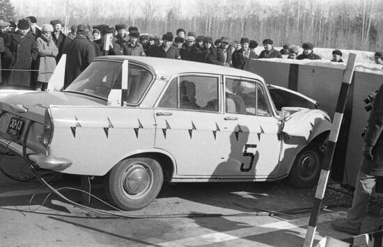 Soviet car Moskvich 412
