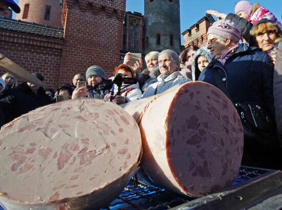 Russia Long Sausage Day