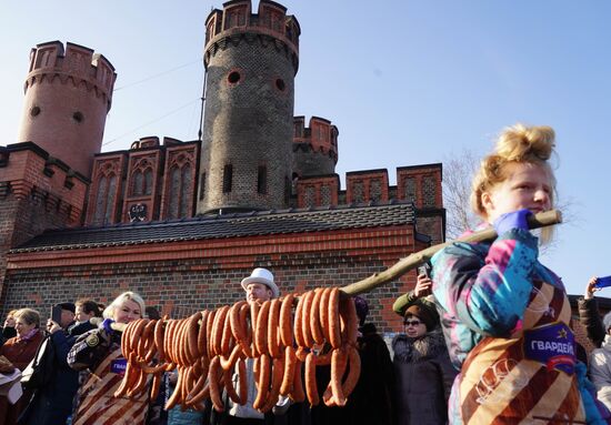 Russia Long Sausage Day
