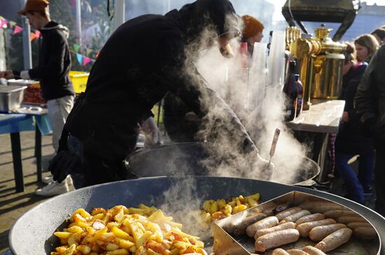 Russia Long Sausage Day