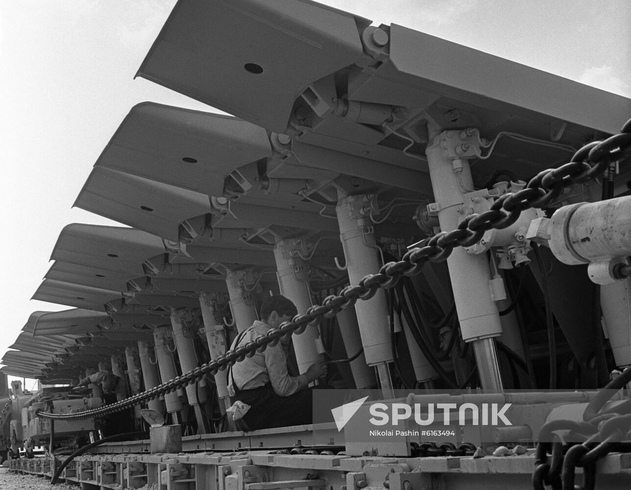 Coal clearing system