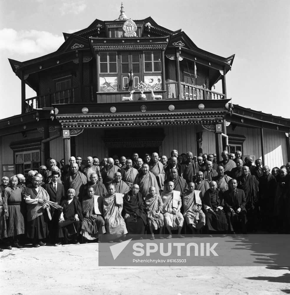 Delegation of Laos Buddhists in Buryatia