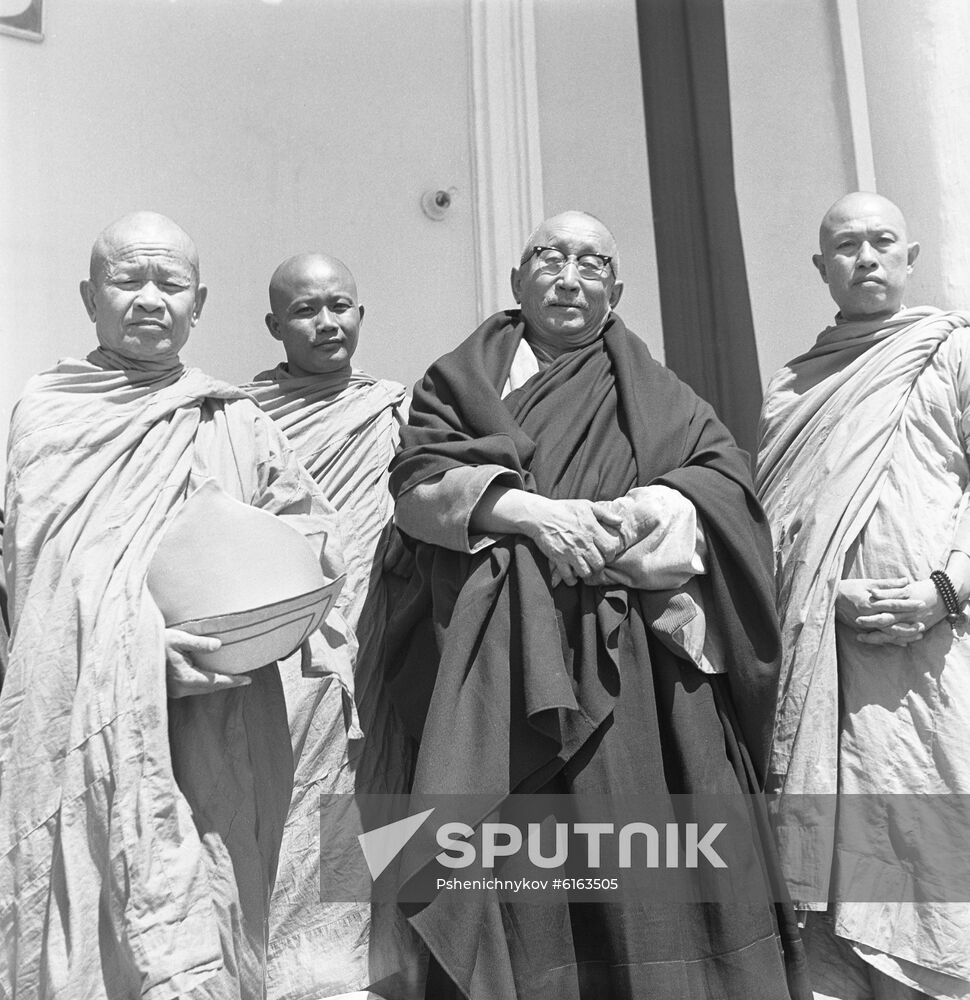 Delegation of Laos Buddhists in Buryatia