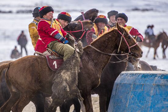 Kyrgyzstan Traditional Horse Game