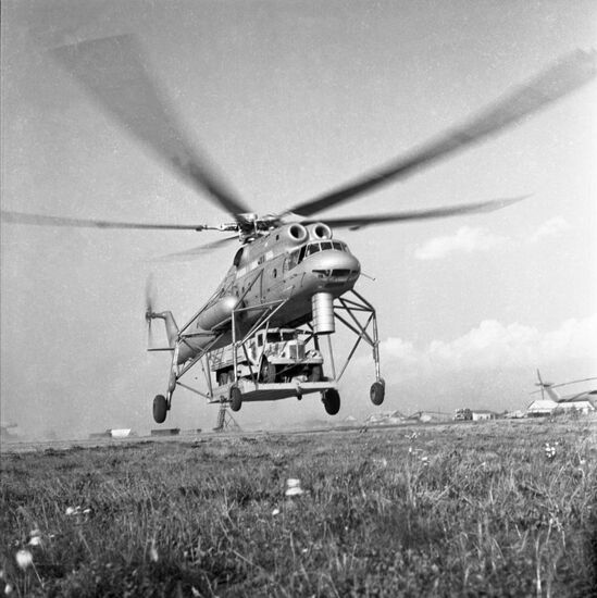 Mil Mi-10 military transport helicopter