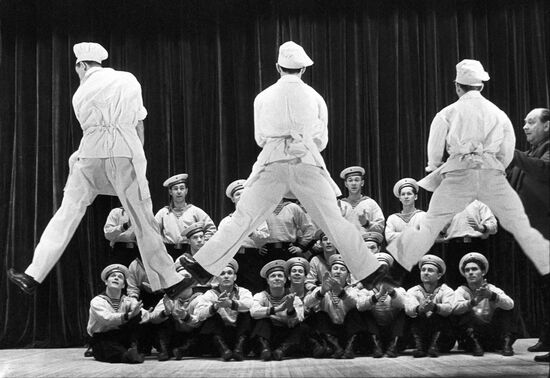 Alexandrov Academic Song and Dance Ensemble of Soviet Army