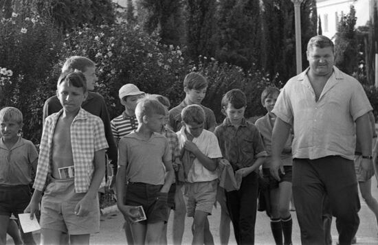 Soviet weightlifter Leonid Zhabotinsky