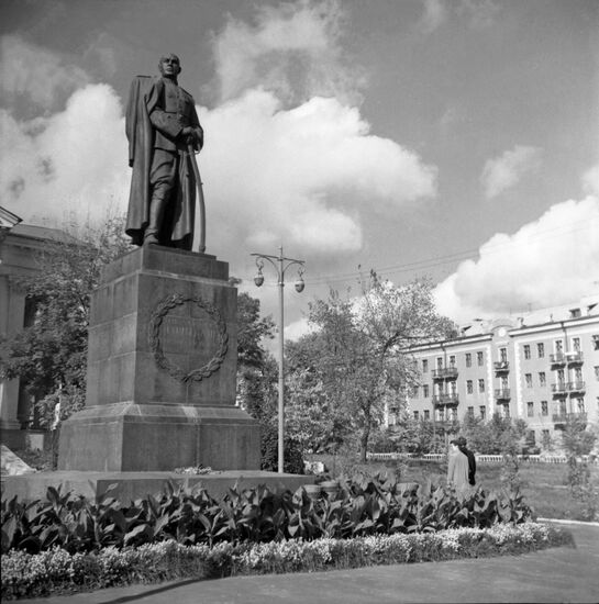 Monument to Hero of Soviet Union Leonty Gurtyev in Oryol