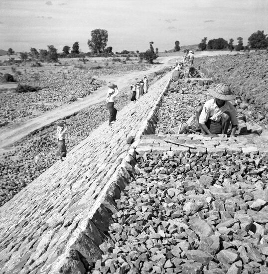 Construction of irrigation facilities in Burma with Soviet assistance