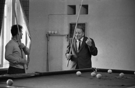 Soviet physicist Artyom Alikhanyan