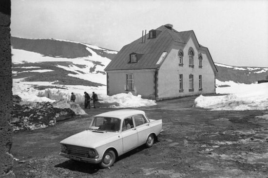 Aragats high-altitude cosmic ray research station