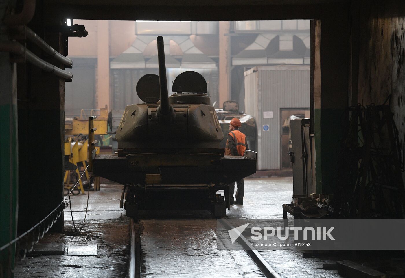 Russia WWII Tank Restoration