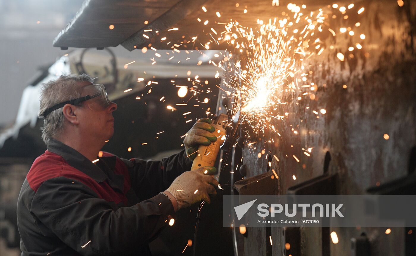 Russia WWII Tank Restoration