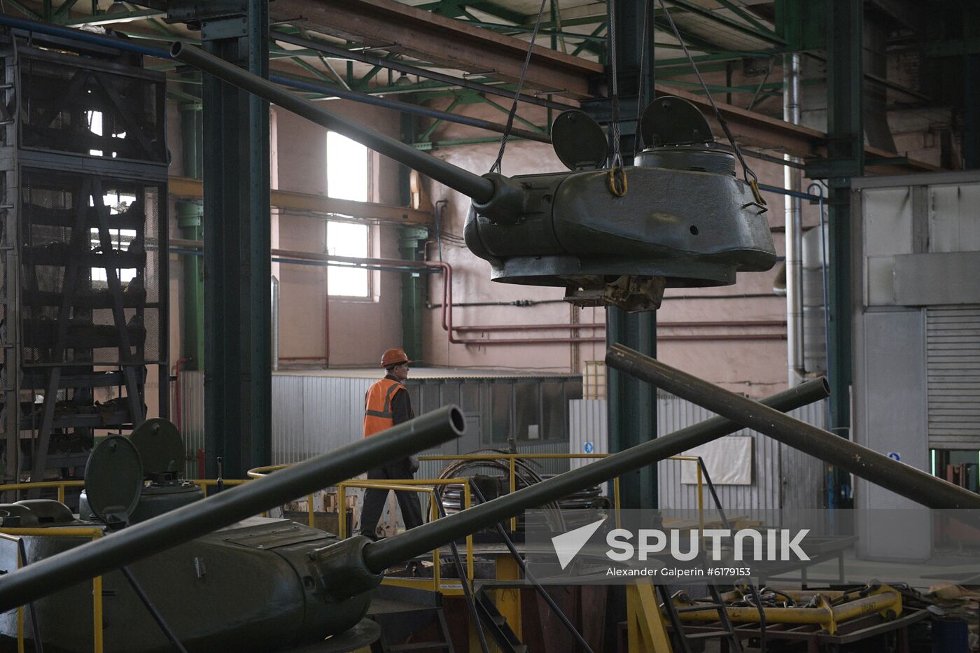 Russia WWII Tank Restoration