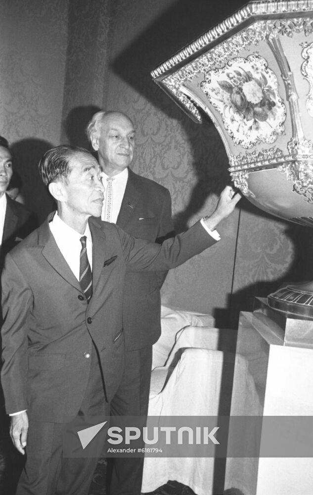 Kingdom of Cambodia parliamentary delegation visits USSR