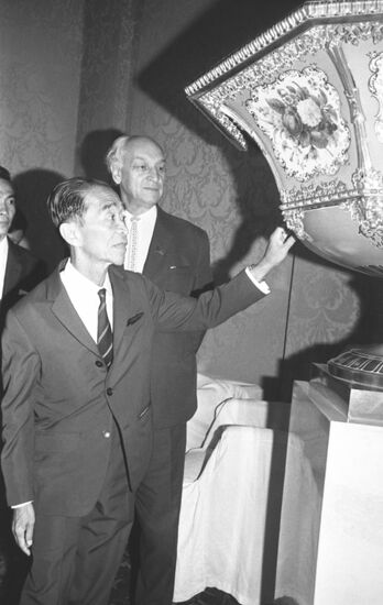 Kingdom of Cambodia parliamentary delegation visits USSR