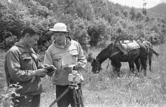 Land surveyors Viktor and Rif Sunagatulin