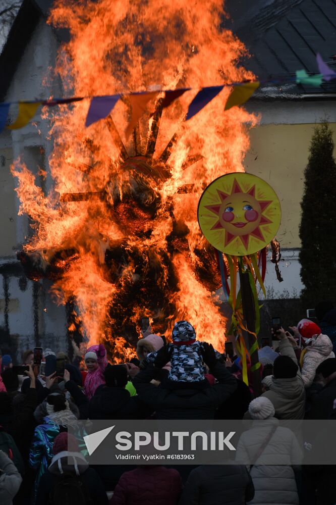 Russia Pancake Week