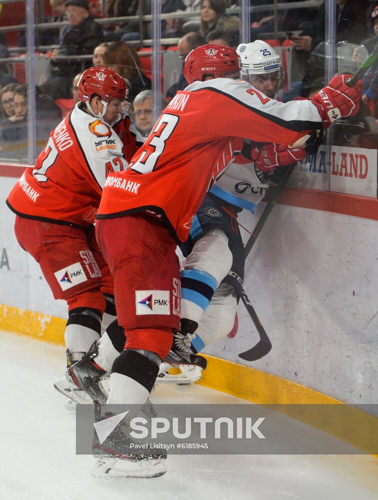 Russia Ice Hockey Avtomobilist - Sibir