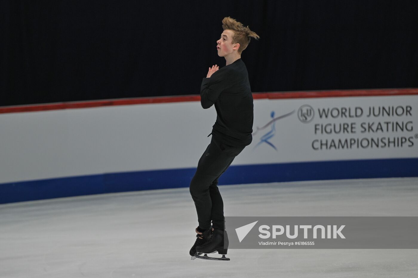 Estonia Figure Skating Worlds Junior Training