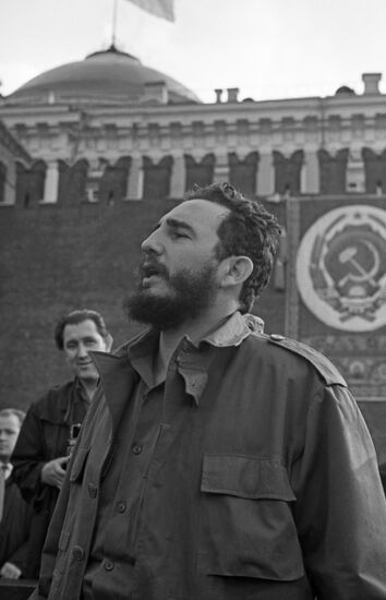 Fidel Castro visits USSR