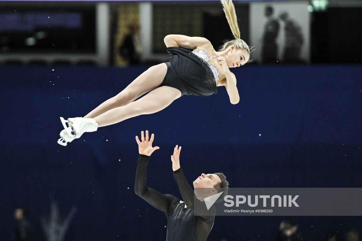 Estonia Figure Skating Worlds Junior Pairs