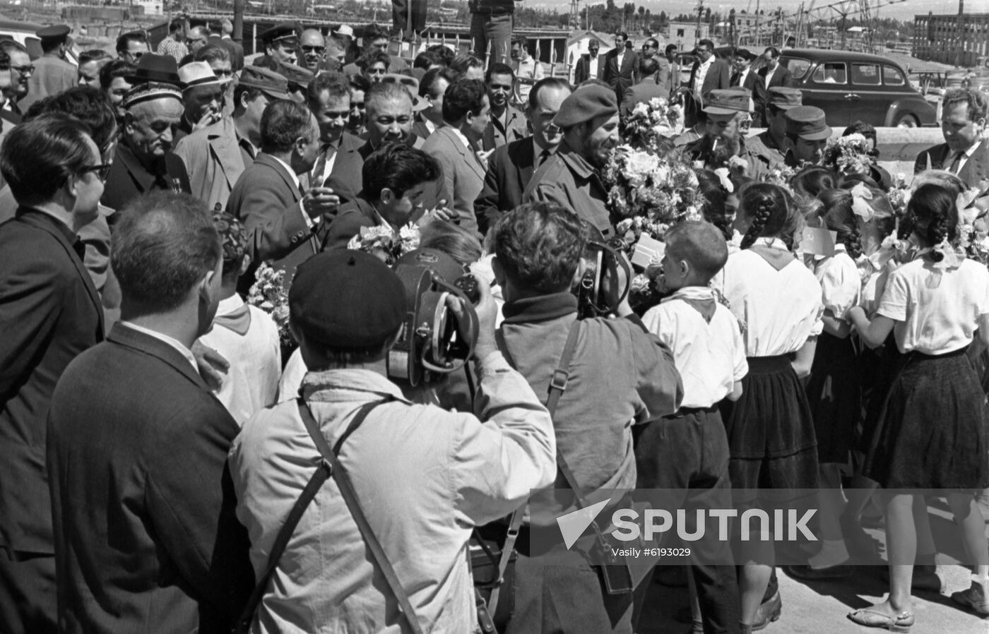 Fidel Castro visits USSR