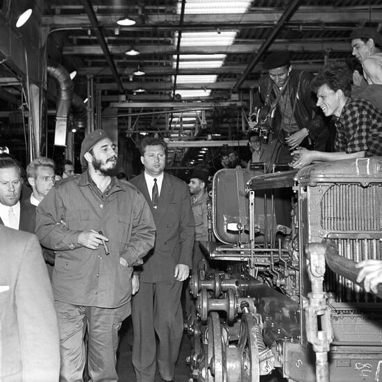 Fidel Castro visits USSR