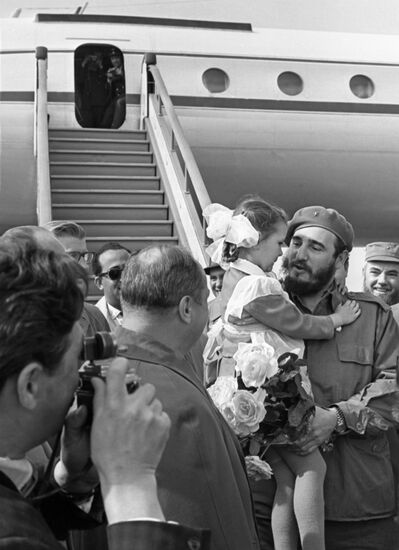 Fidel Castro visits USSR