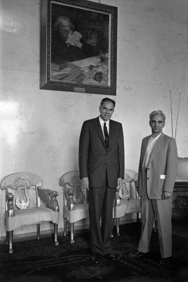 President of Soviet Academy of Sciences Mstislav Keldysh and US physicist Glenn Theodore Seaborg