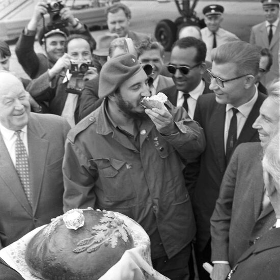 Fidel Castro visits USSR