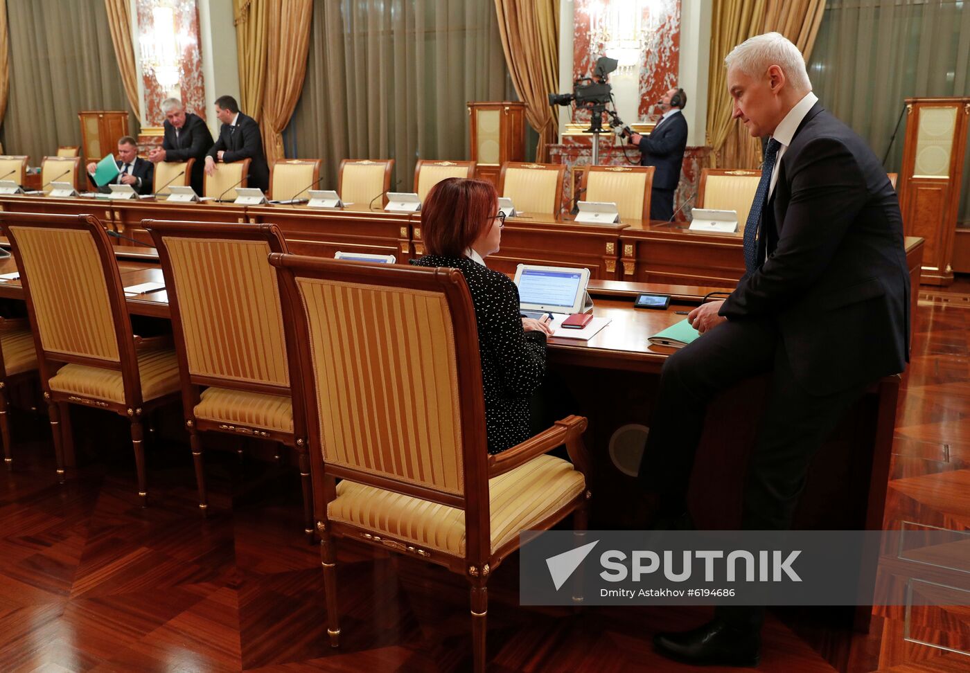 Deputy Prime Minister Andrei Belousov, right, talks to Central Bank Governor Elvira Nabiullina before a government meeting, in Moscow, Russia. Location: Russia, Moscow. Author: Dmitry Astakhov/Sputnik. Russia Mishustin Government